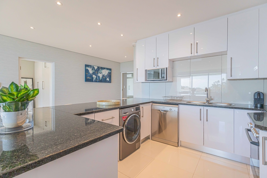 To Let 3 Bedroom Property for Rent in Camps Bay Western Cape